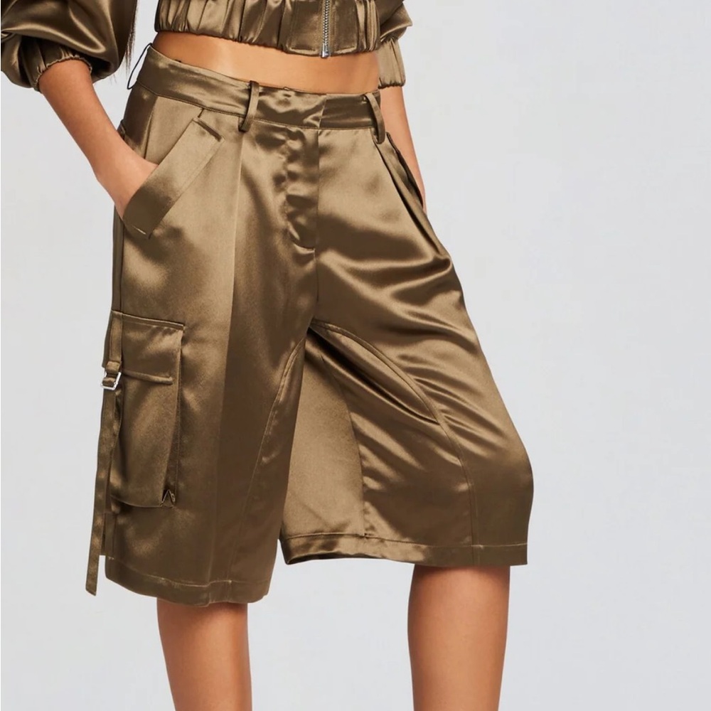Retrofete Satin Cargo Bermuda Shorts in Olive Green - Picture 2 of 3